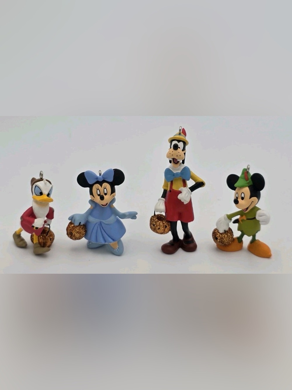2007 Hallmark Keepsake Ornament Disney Famous Faces For Halloween Ornaments